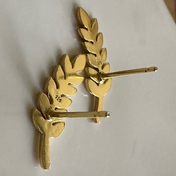 14k Gold Leaf Stud Earrings - Picture 6 of 14